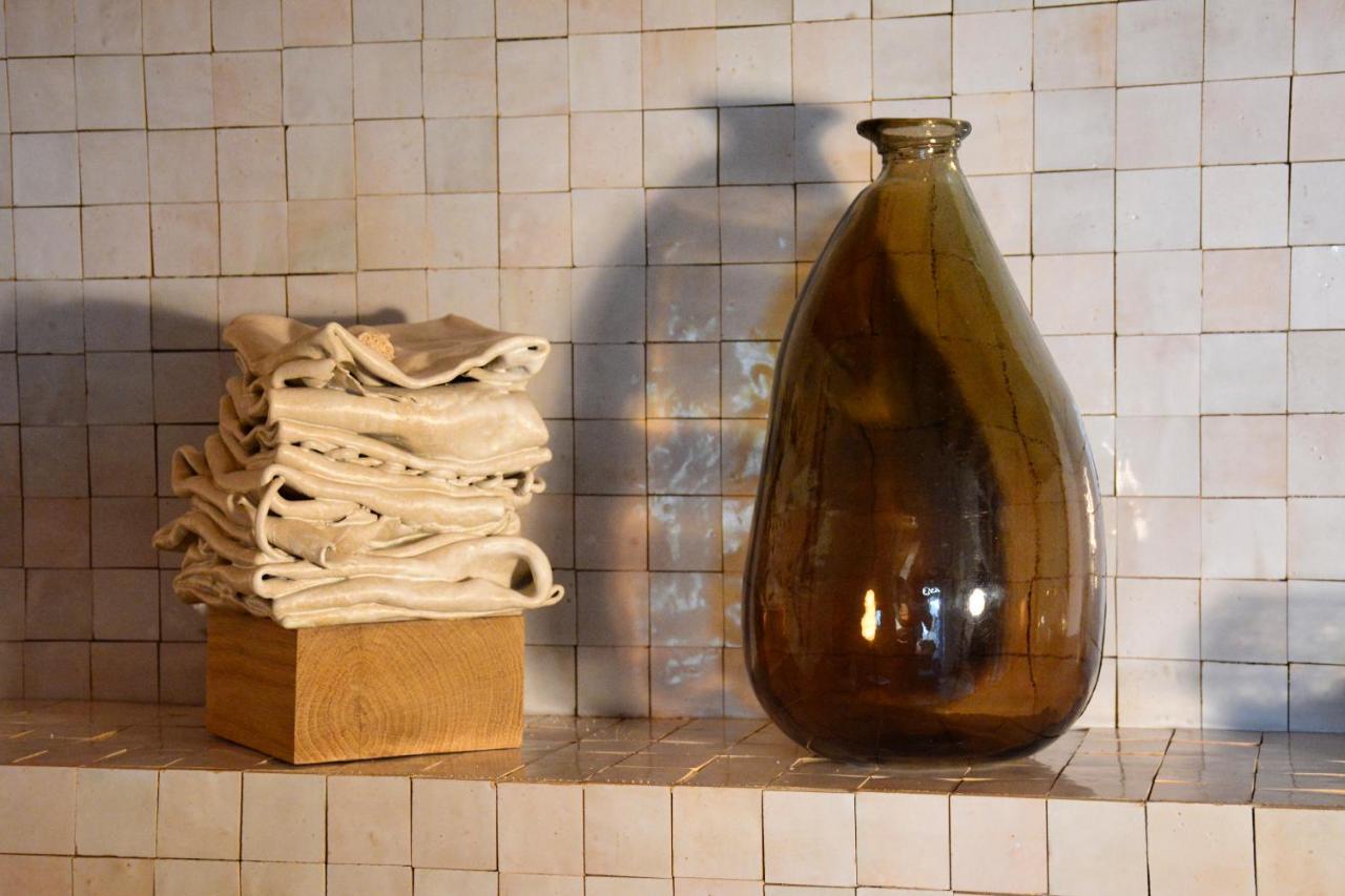 Gite Du Presbytere Port D'Envaux, Ravissante Maison De Charme Bagian luar foto