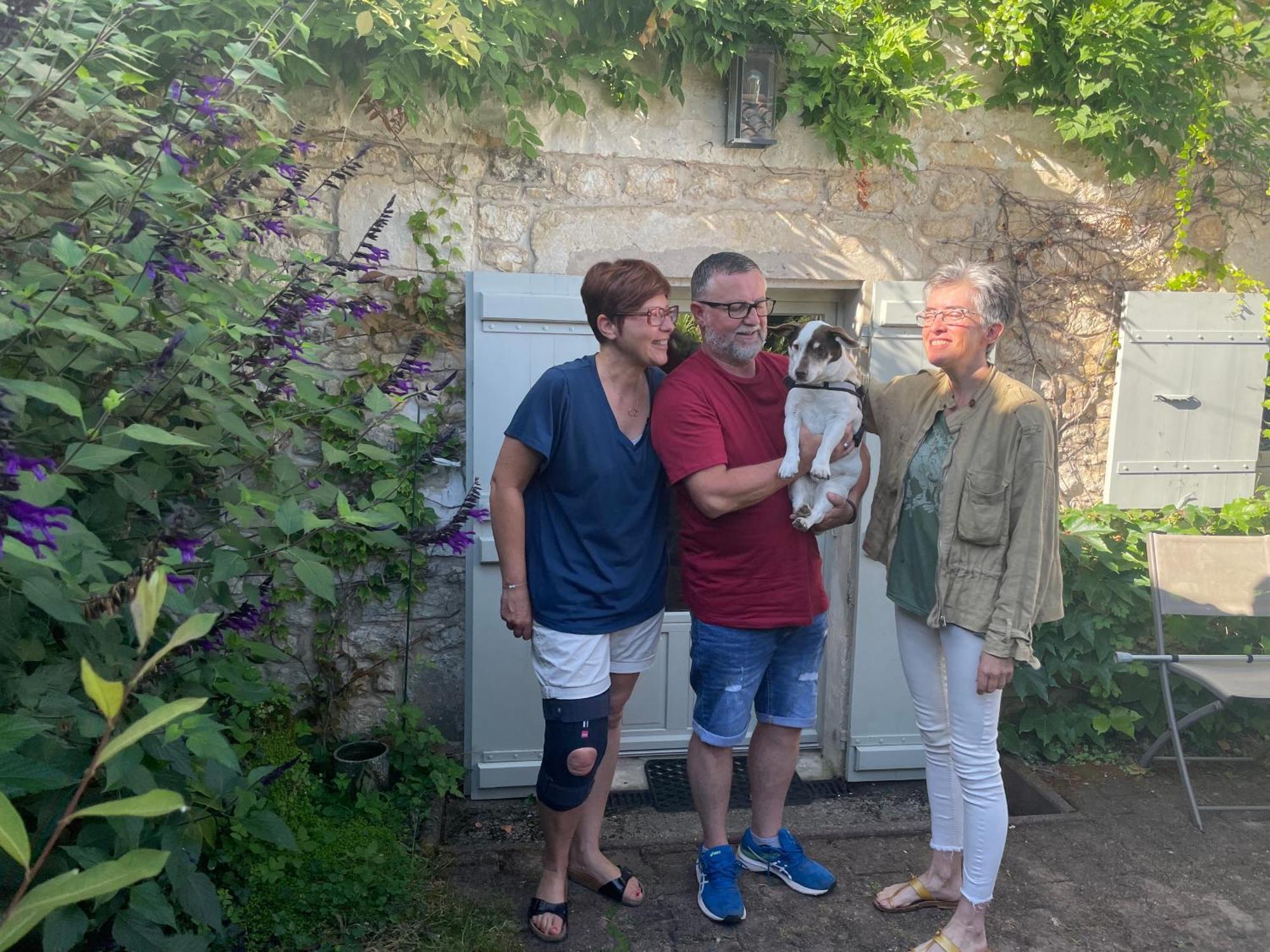 Gite Du Presbytere Port D'Envaux, Ravissante Maison De Charme Bagian luar foto